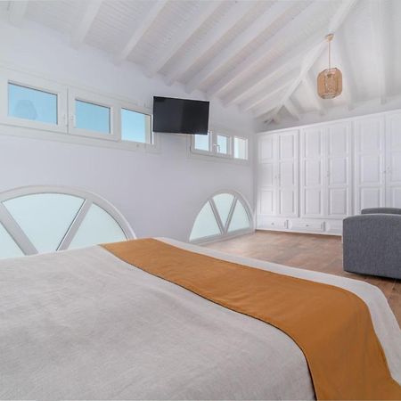 Megaron Skiathos Boutique Residence Exteriör bild